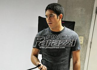 Gerald Anderson… busy!!!