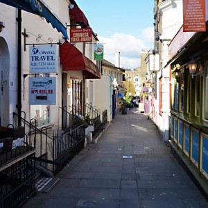 Hogarth Place photo courtesy of landobreaks.blogspot.com