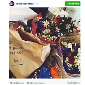 Photo grabbed from @celestinegonzaga Sweet na sweet naman si Direk Paul Soriano sa kanyang fiancée na si Toni Gonzaga sa sandamakmak na bulaklak na bigay niya oh! Bongga! "Happy Valentine's Day in the dressing room for me and @cathygonzaga Thank you @paulsoriano1017" 