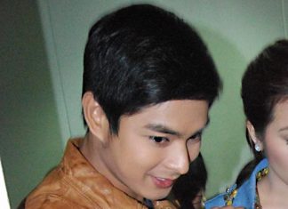 Coco Martin, nagte-training nang humawak ng baril at sumuntok