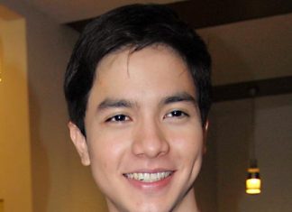 Alden Richards, sa halip na kaawaan, pinagtawanan sa pagkakadapa