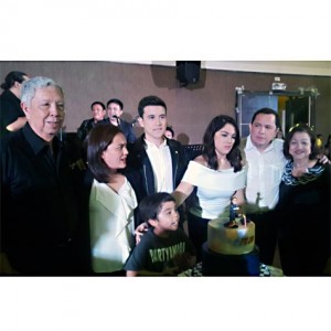 Arjo-Atayde-with-Family