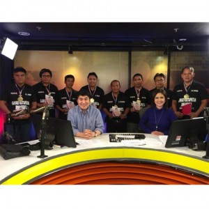 Sina Raffy Tulfo at Niña Tadurankasama ang mga awardee ng Gawad Katapan Batch 37. Ang mga nakatayo mula kanan pakaliwa ay sina: Michael Abiera, Orlando Meniano, Freddie Tabangay,Daniel Palma, Uldarico Tolentino Jr., Fabian Pis-O, Renato Añonuevo at Zacharynovo Baylon. 