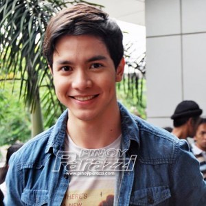Alden Richards, ‘di raw totoong hinawakan ng nagsasabing dating manager
