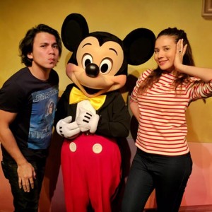 Vice Ganda, Karylle, Yael Yuson, at Iza Calzado, VIP sa Disneyland