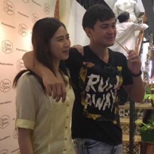 Matteo Guidicelli, itinangging engaged na sila ni Sarah Geronimo