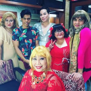 Vangie Labalan with the cast of Conan My Beautician
