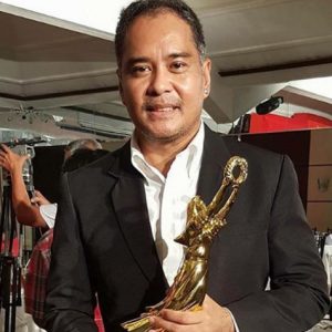 John Arcilla – Best Actor at the 34th FAP’s Luna Awards (Courtesy of Facebook: John Arcilla)