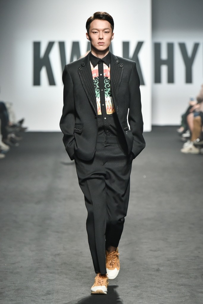 Things You Didn't Know About Jang KiYong Pinoy Parazzi(00)